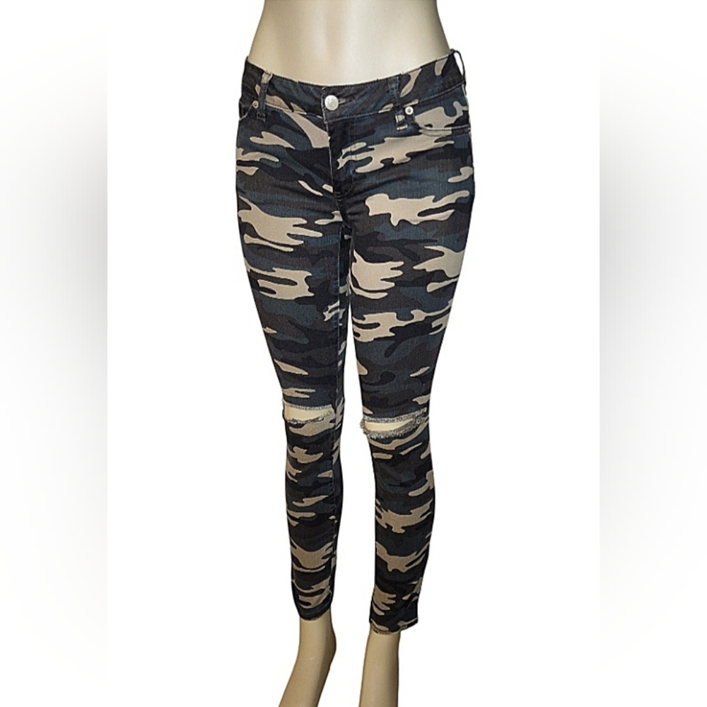 Forever 21 Camouflage Skinny Jeans